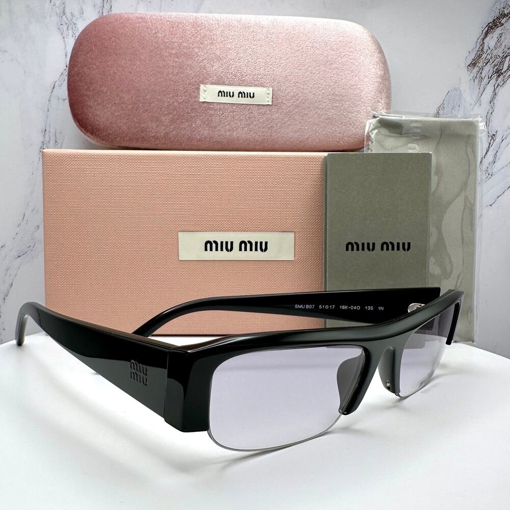 New MIU MIU Vedette Sunglasses Seen on Kylie Jenner - Picture 4 of 16